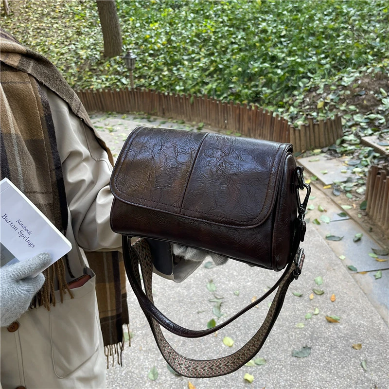 耐磨单根肩包腋下包做旧网红软包女包包盖斜挎包