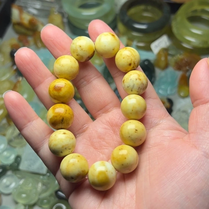 蛇纹石玉未镶嵌微瑕
