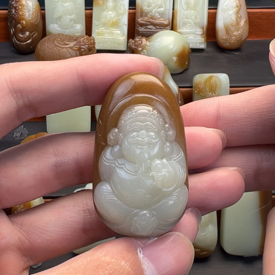 和田玉（糖玉）未镶嵌颈饰