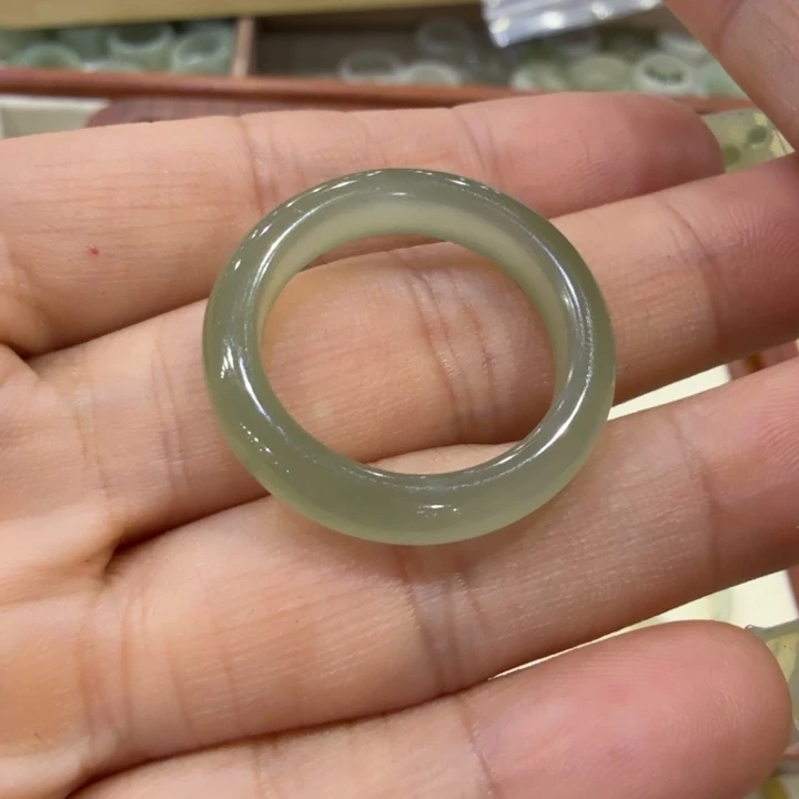 姚***姚和田玉戒指未镶嵌