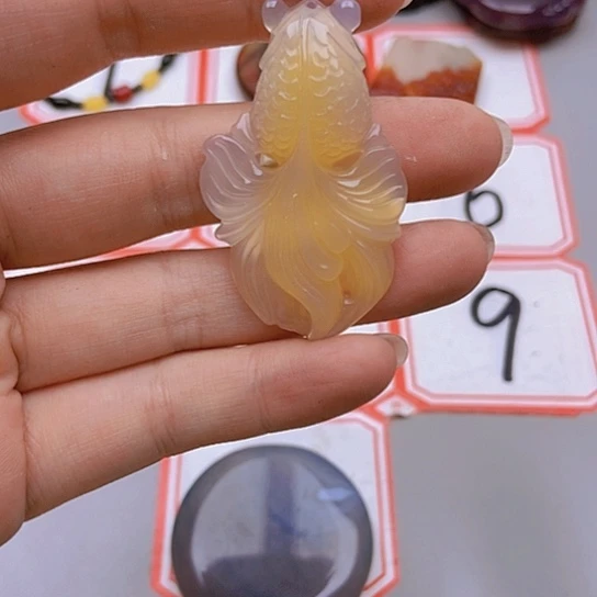 【闪购商品】玛瑙/玉髓未镶嵌珠宝半成品t**a