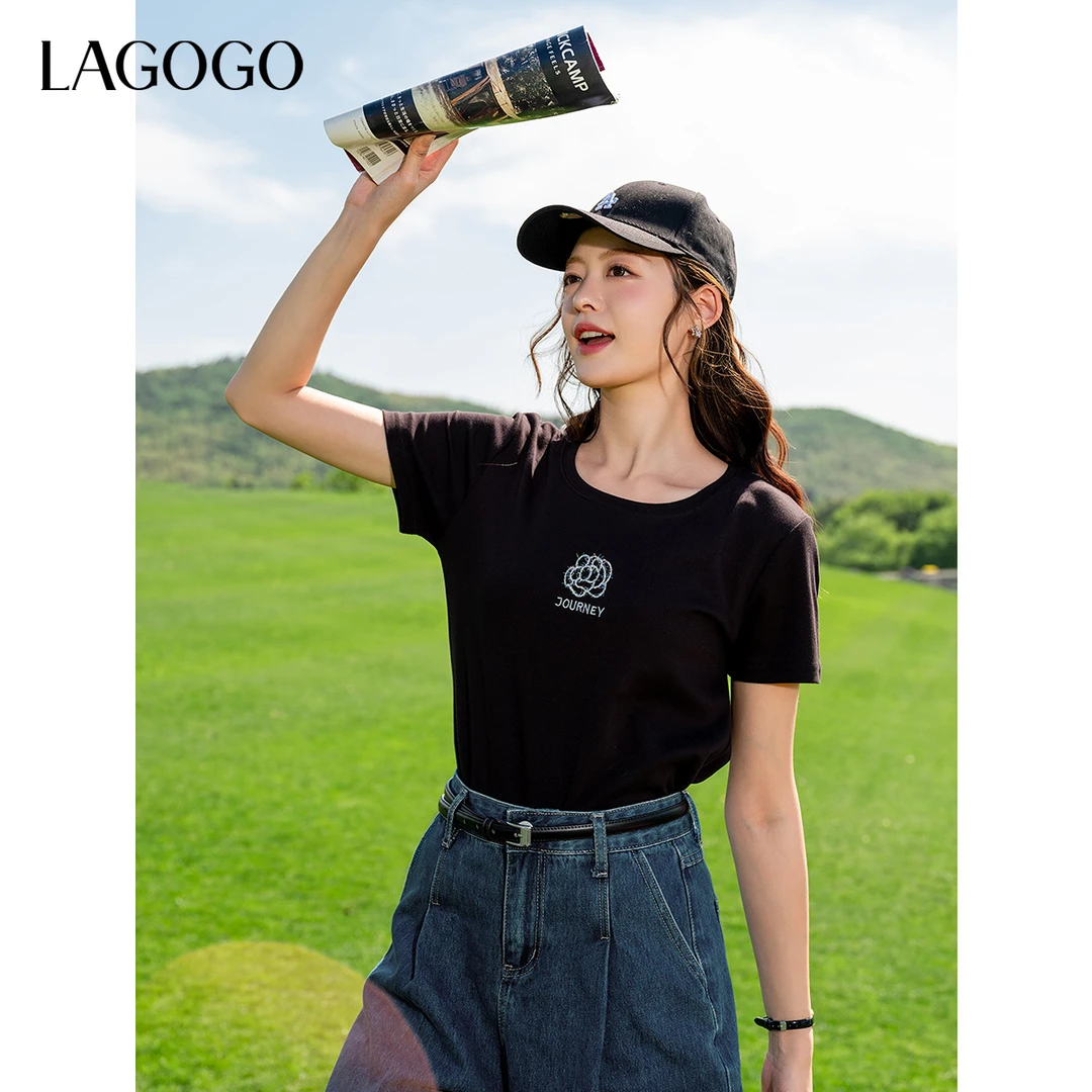 lagogo拉谷谷2025年新款百搭山茶花刺绣正肩T恤女OATT314WF4