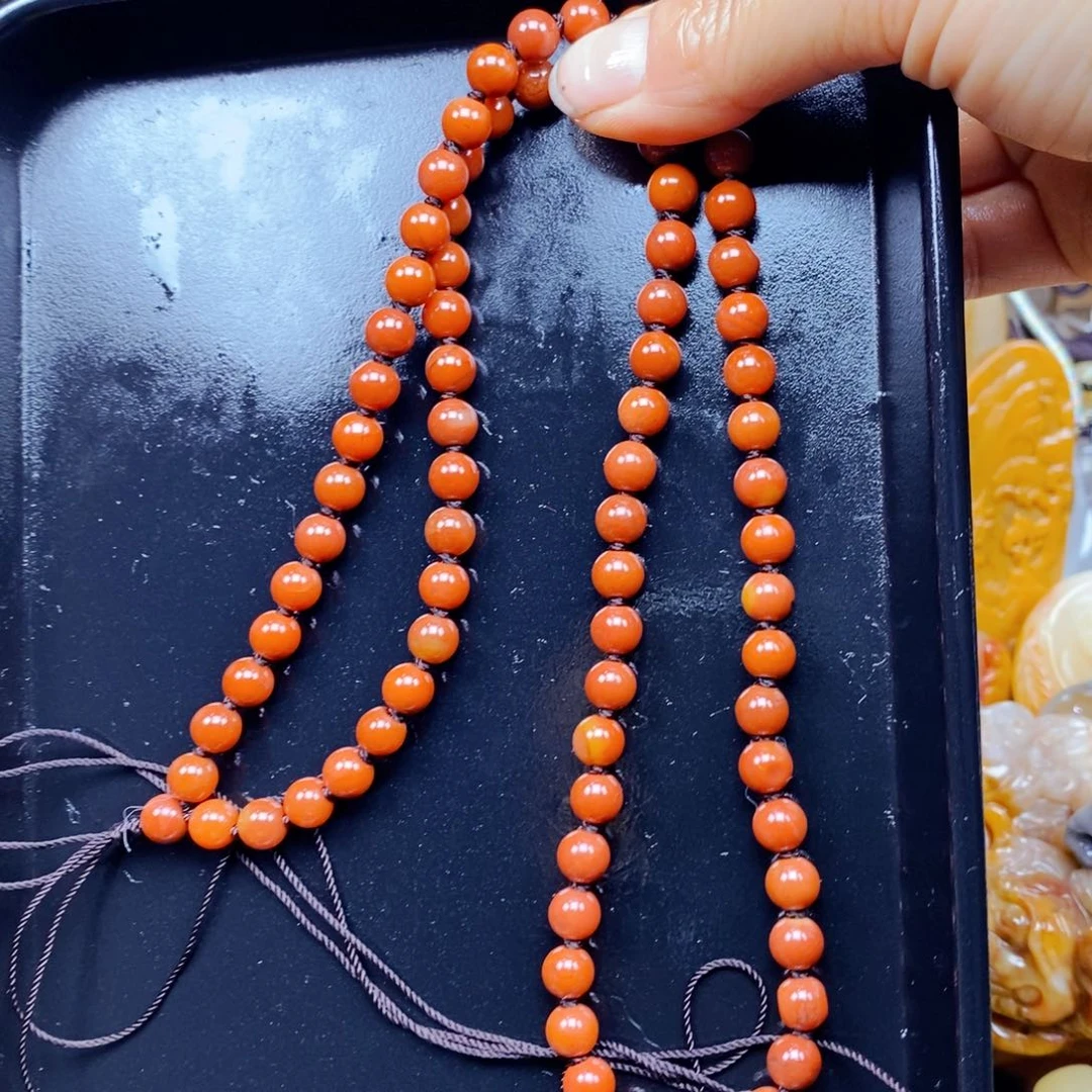 石英质玉（黄龙玉）未镶嵌颈饰