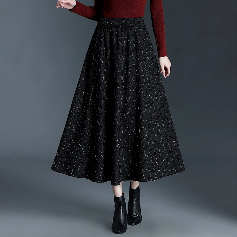 加绒加厚亮丝小香风长款气质半身裙女2025冬季新款遮胯大摆a字裙