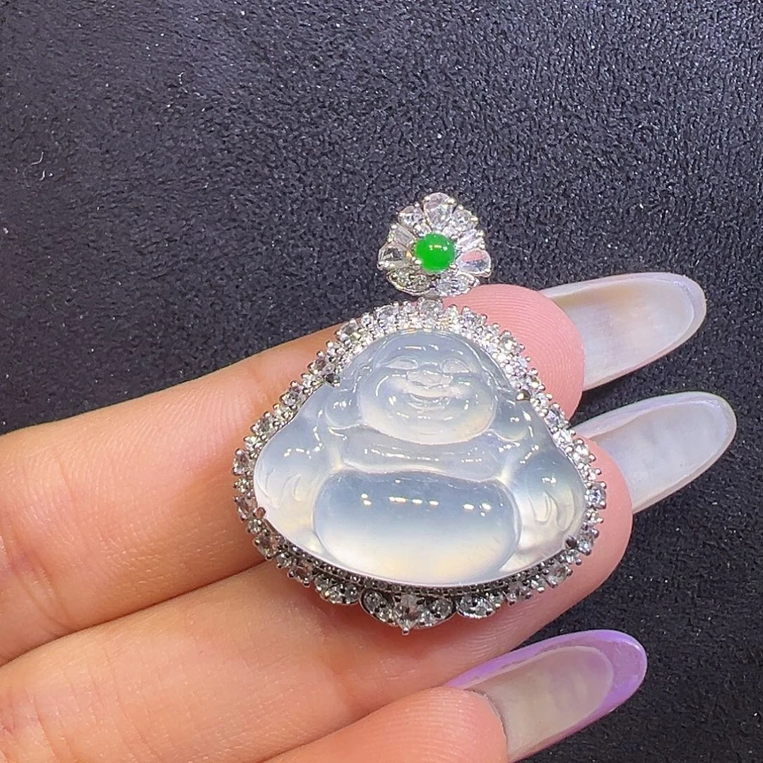 翡翠18K金镶嵌颈饰佛公