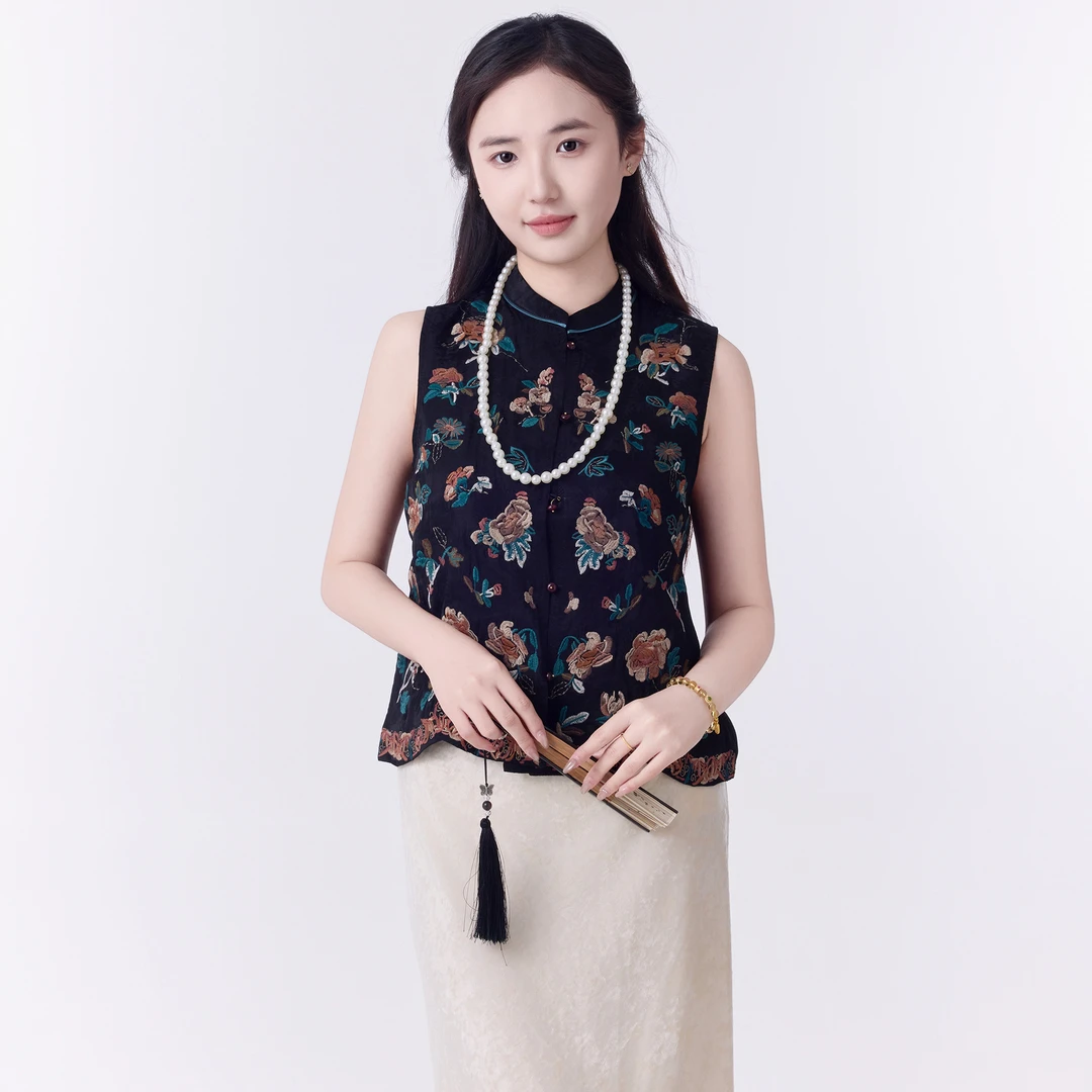 新款新中式马甲女外穿气质国潮国风春秋盘扣刺绣国风新中式女装