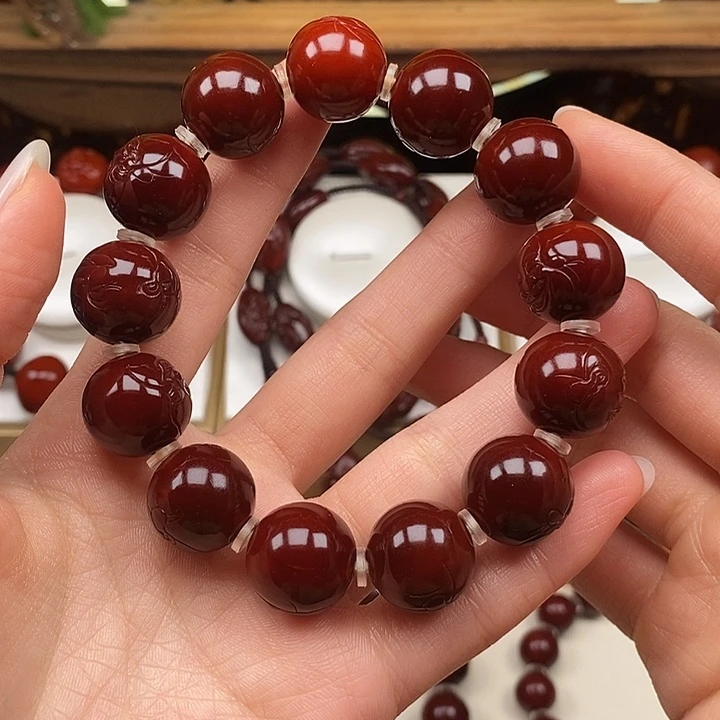 张***网橄榄核手串橄榄核回血