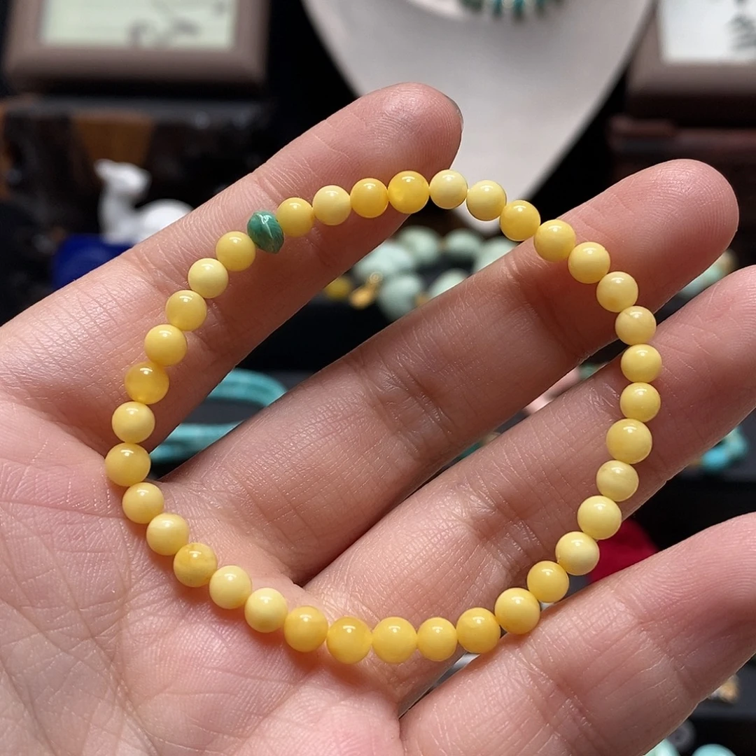 琥珀未镶嵌裸石配饰