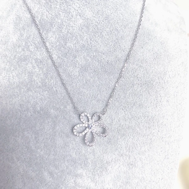 铂金PT950镶嵌格桑花套链时尚个性简约