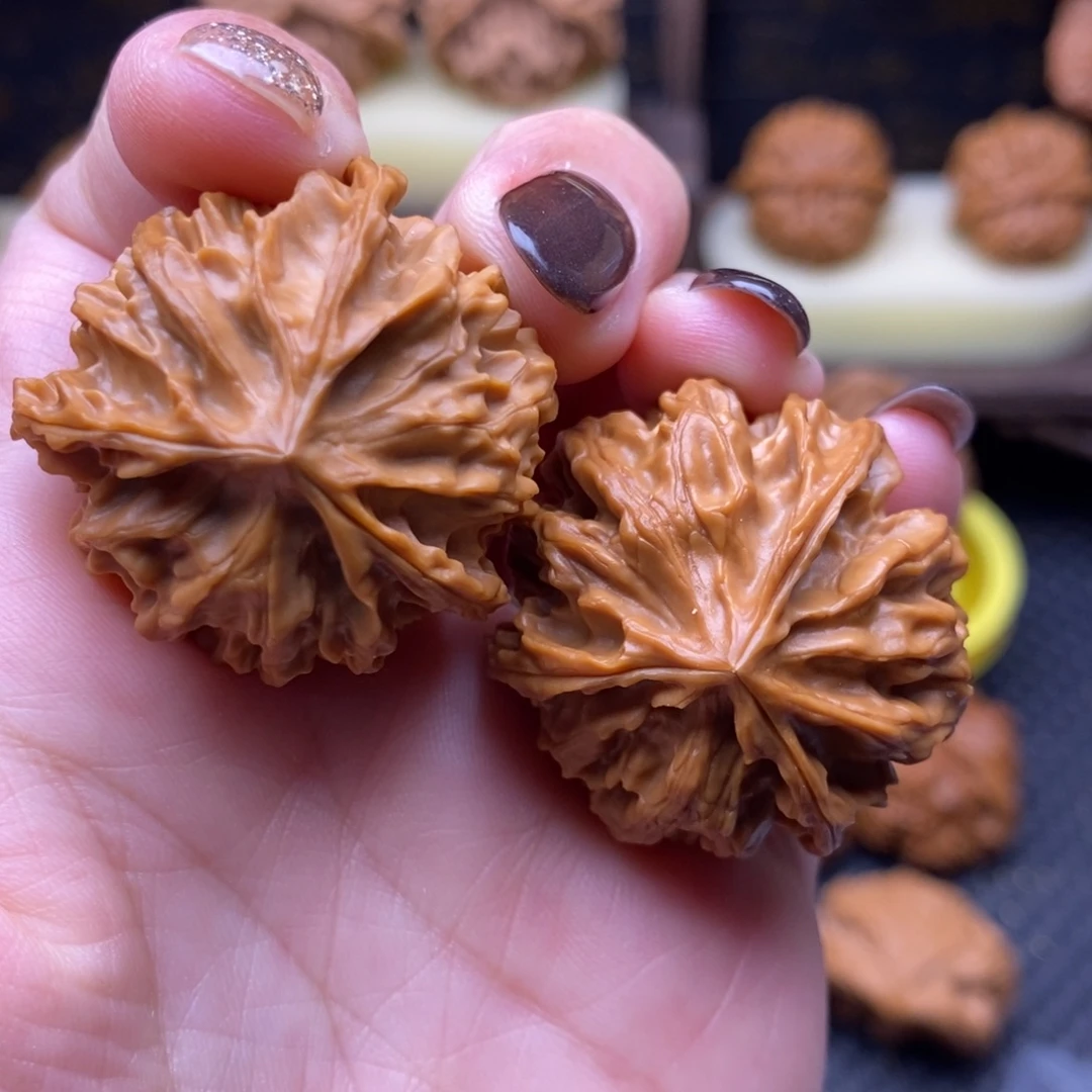 把件文玩核桃岐山三棱