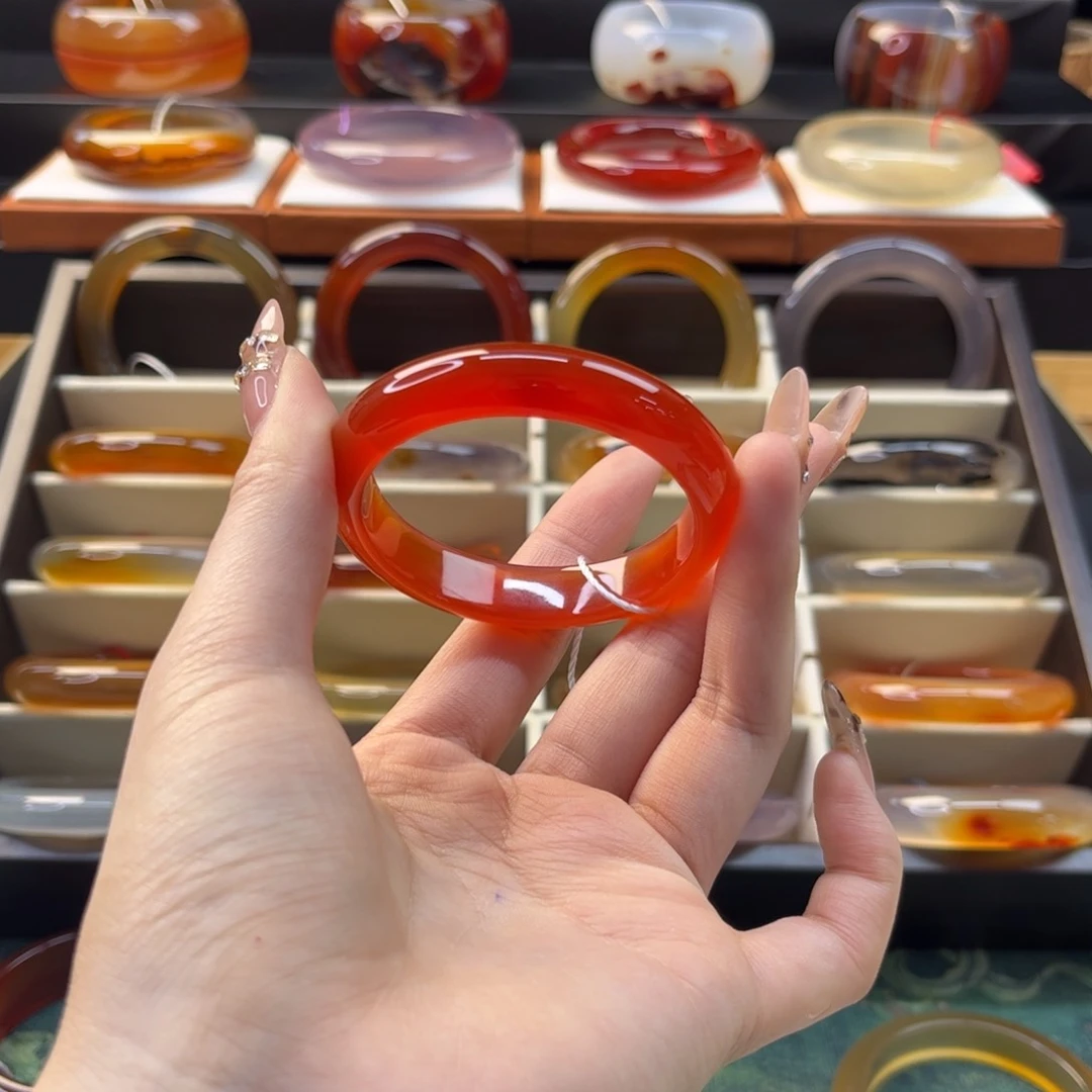 手镯玛瑙/玉髓未镶嵌