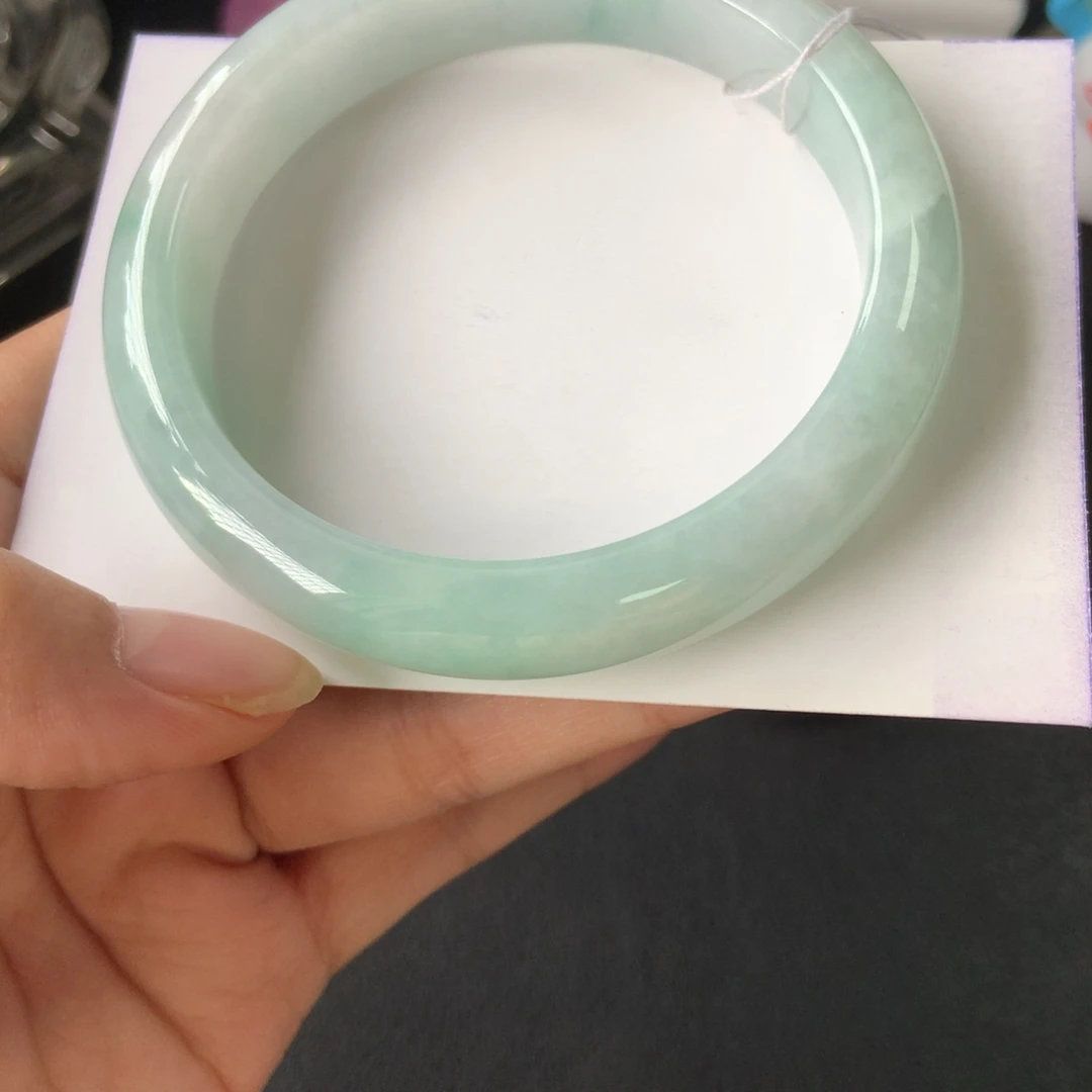 翡翠未镶嵌手镯9号61.1-12.3-8.2