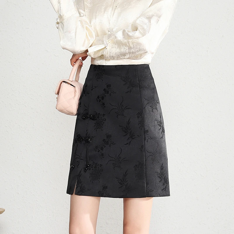 新中式国风半身裙女2025新款春夏季高腰盘扣提花a字包臀短裙子潮