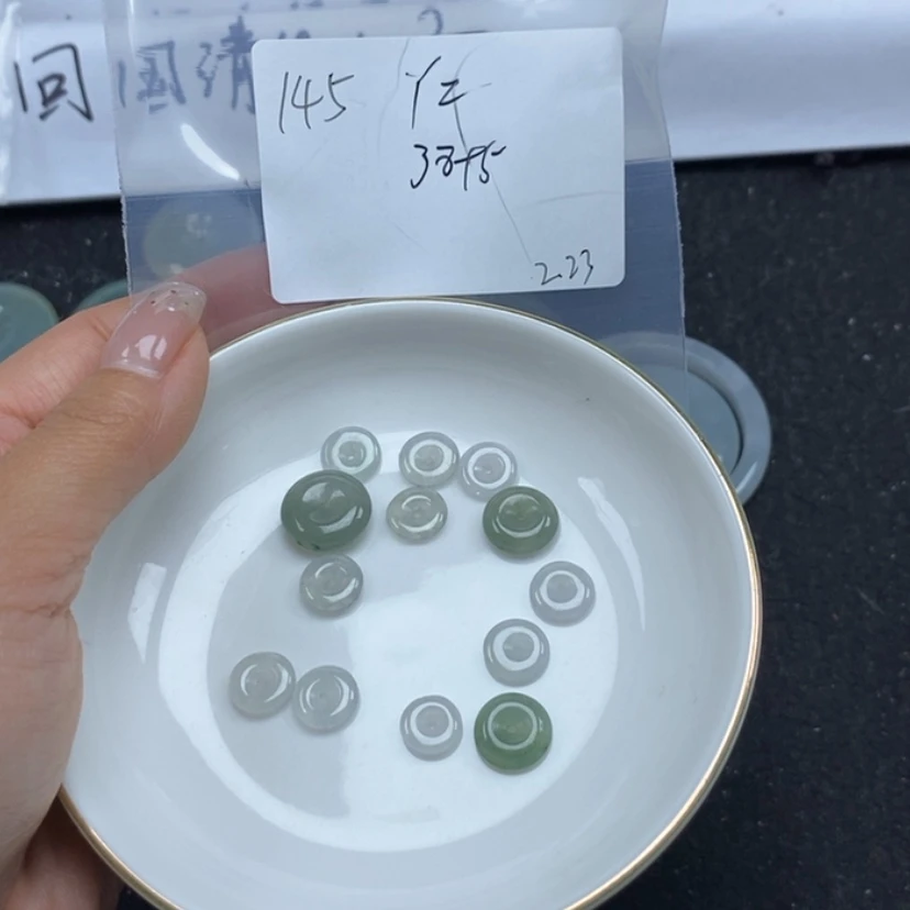 【闪购商品】翡翠颈饰未镶嵌Y****)不
