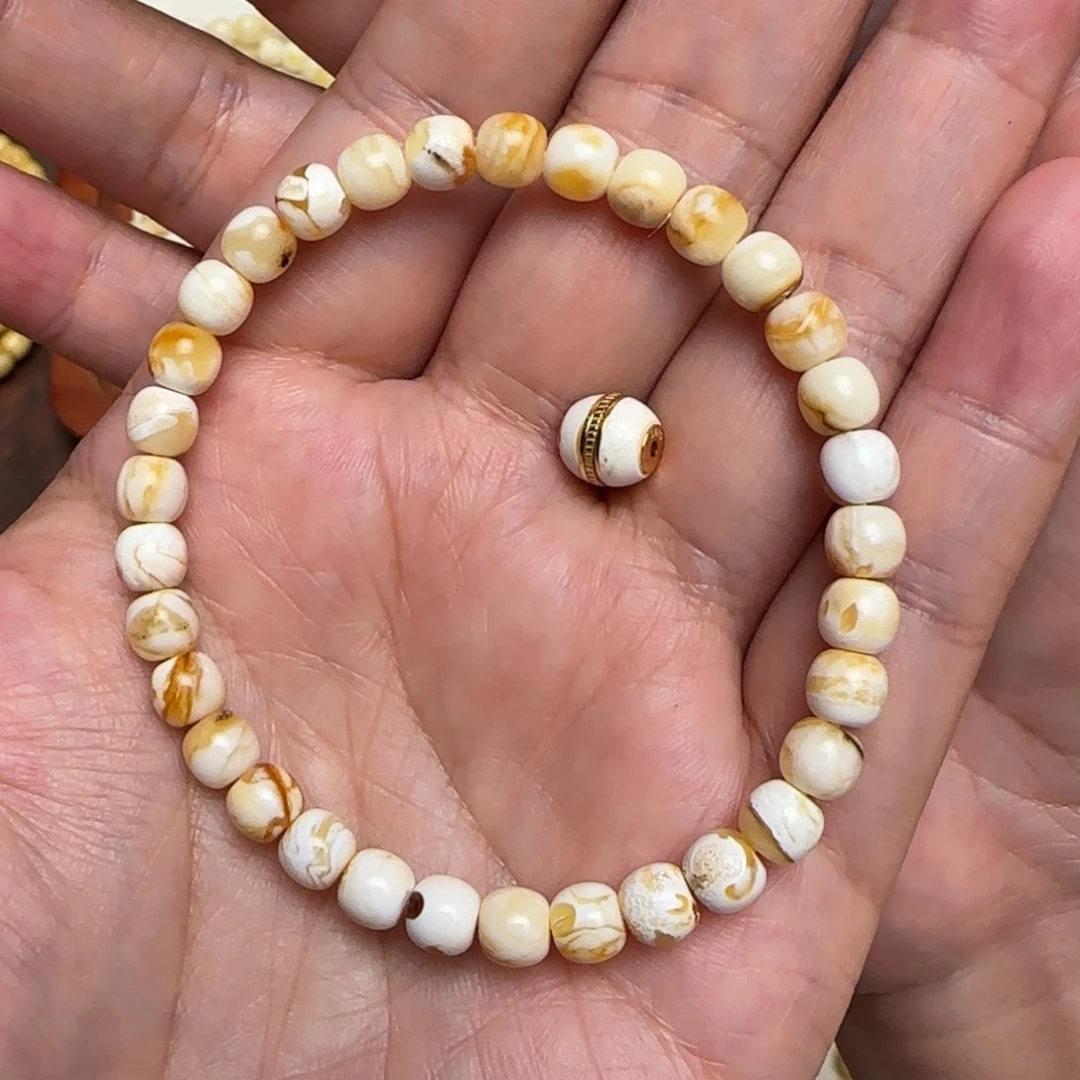 洲***哥琥珀未镶嵌珠宝奇石6咪