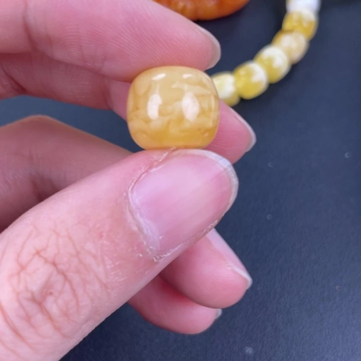 琥珀裸石未镶嵌天然3