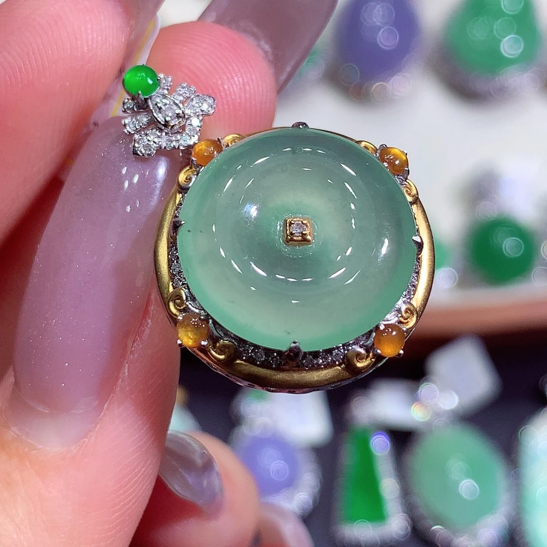 翡翠18K金镶嵌吊坠(不含链)