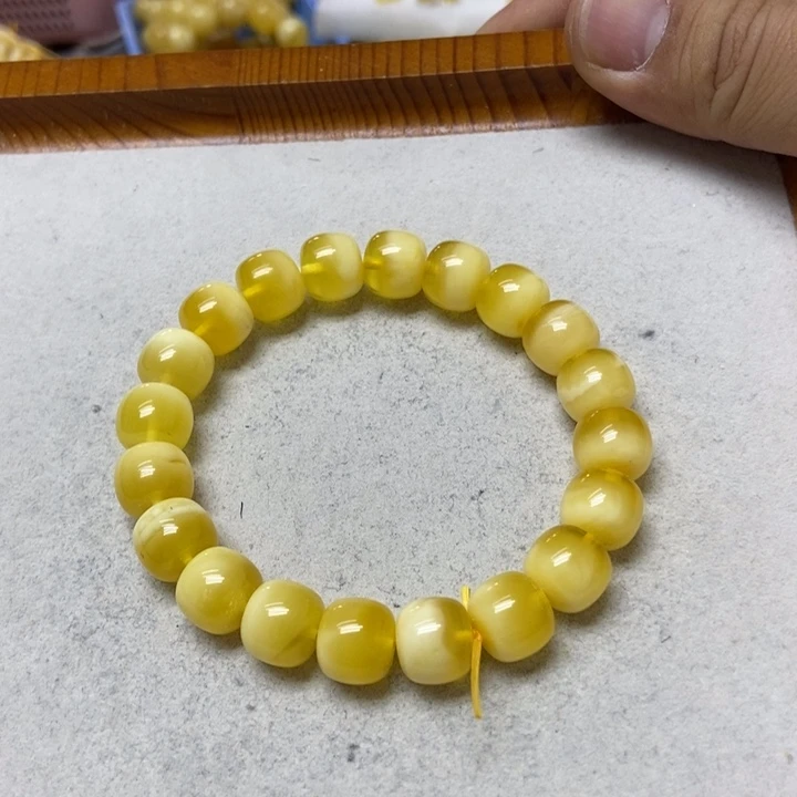 蜜蜡未镶嵌裸石串