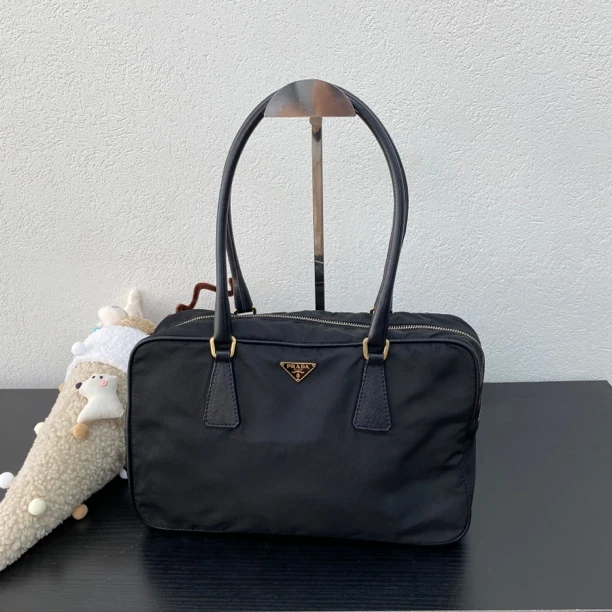 95新 Prada/普拉达 黑金降落伞plume单肩包 124412
