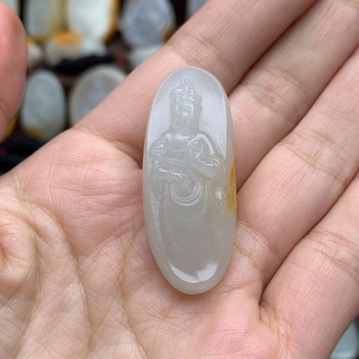 和田玉未镶嵌颈饰