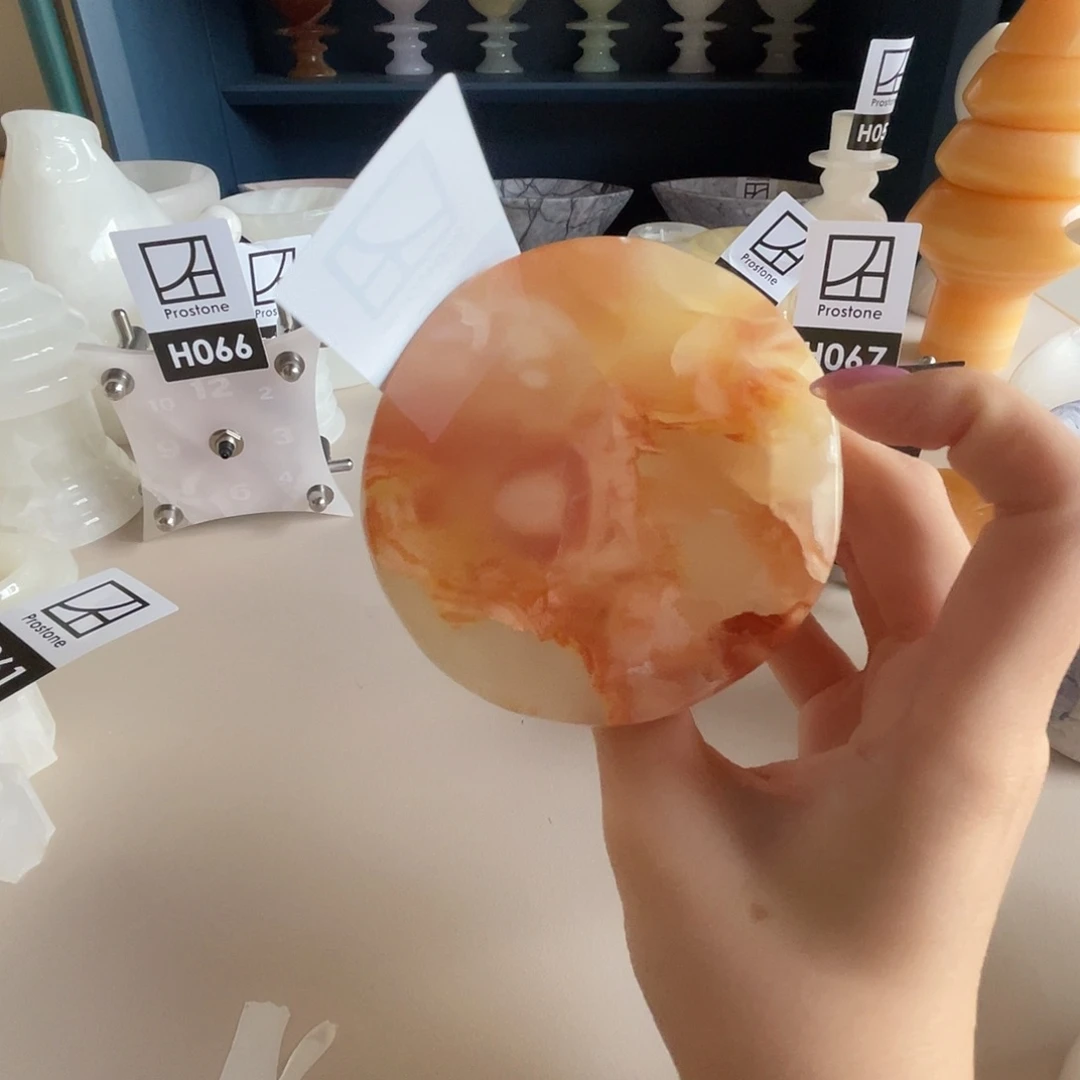 h068红花冰玉小桌子。
