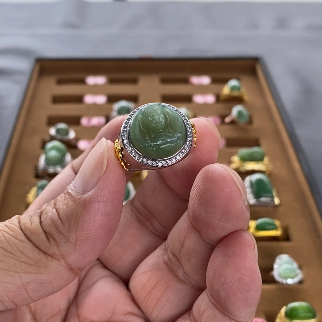 未镶嵌戒指和田玉（碧玉）