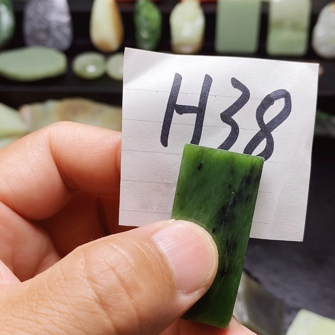 和田玉（糖玉）未镶嵌珠宝半成品