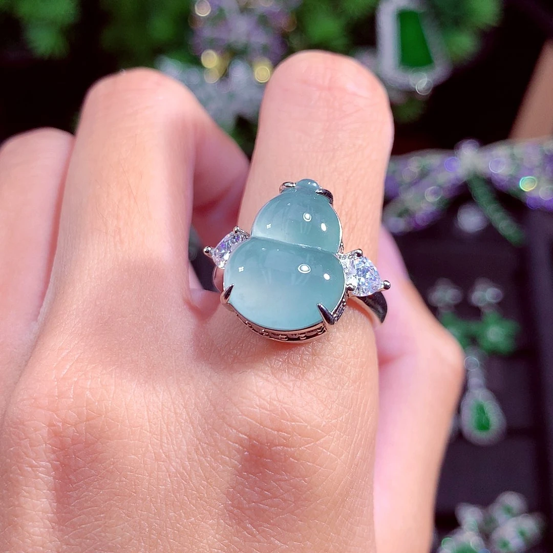 颈饰未镶嵌翡翠天然