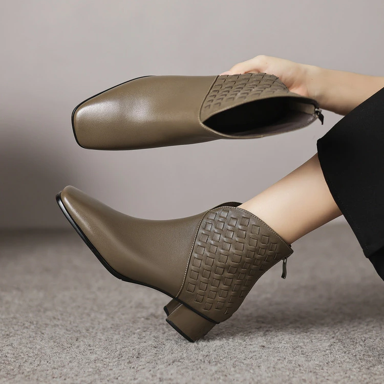 真皮拼接编织切尔西靴羊皮马丁靴女款2025秋冬新款方头粗跟时装靴