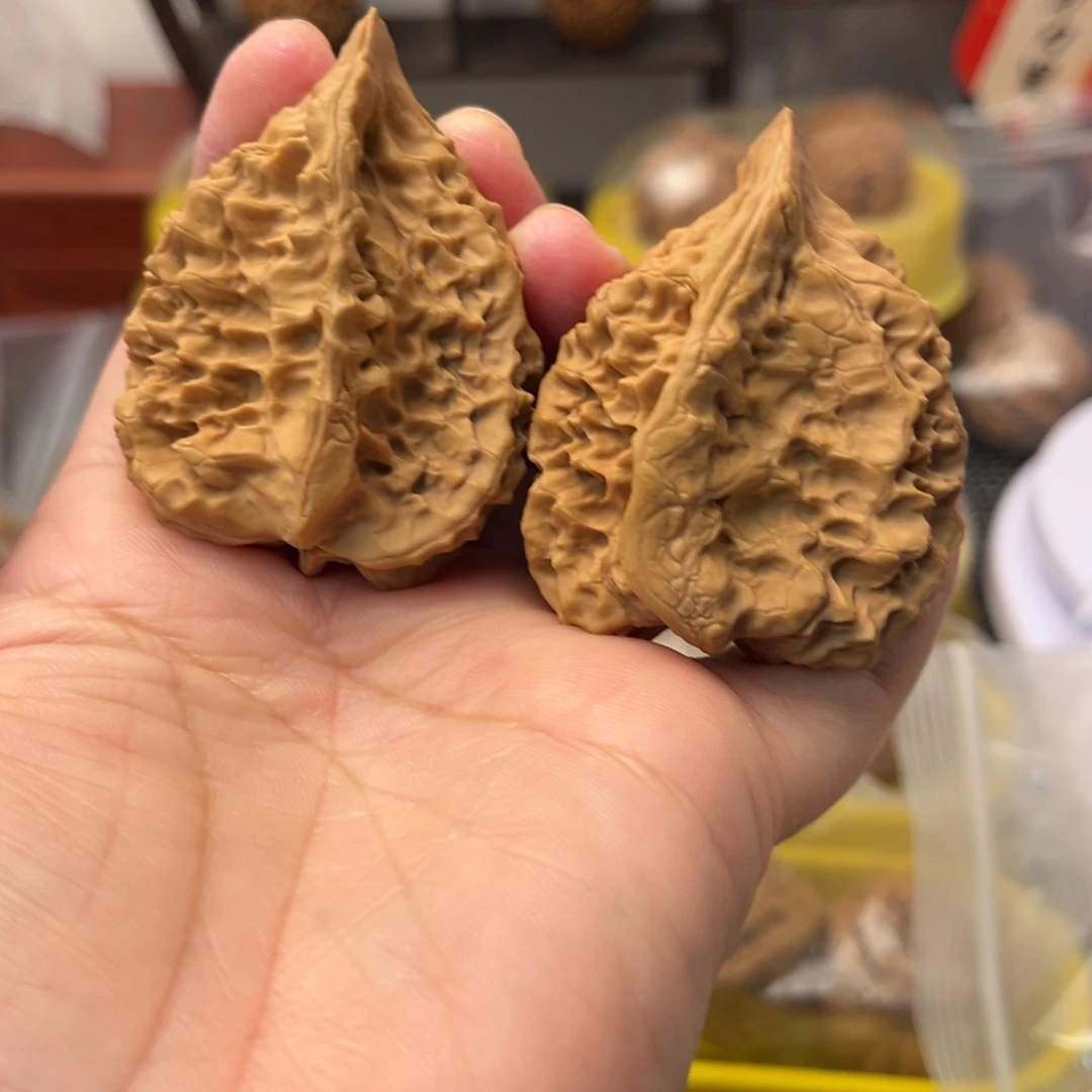 文玩核桃吊坠石半壁