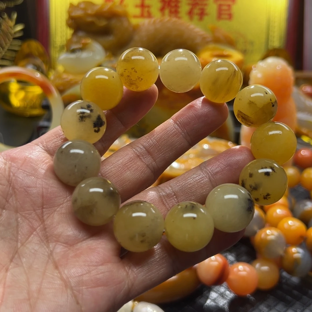 石英质玉未镶嵌颈饰