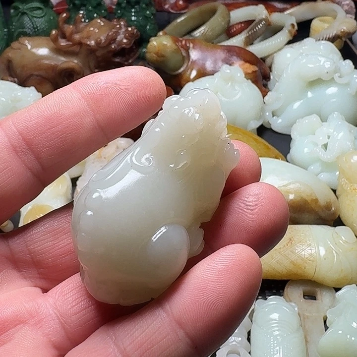 和田玉未镶嵌挂件