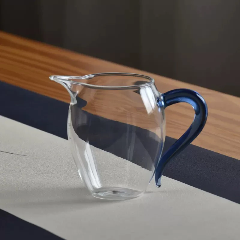 秋香茶具 玲珑玻璃公道杯蓝把家用耐热茶水分离杯-2871