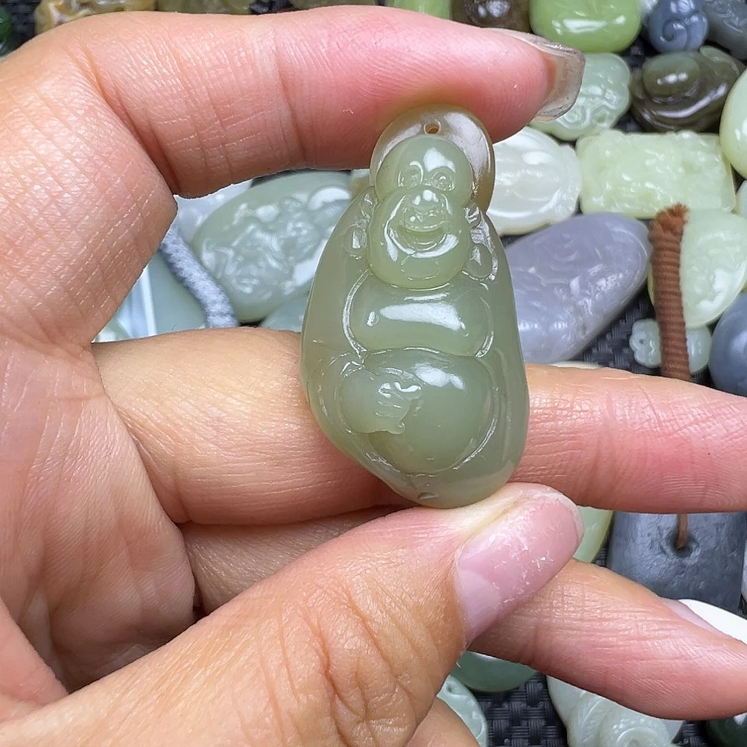 和田玉未镶嵌颈饰卡37.6