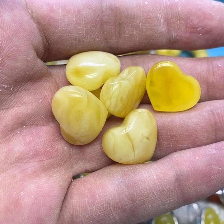 蜜蜡裸石未镶嵌多样性发货其一