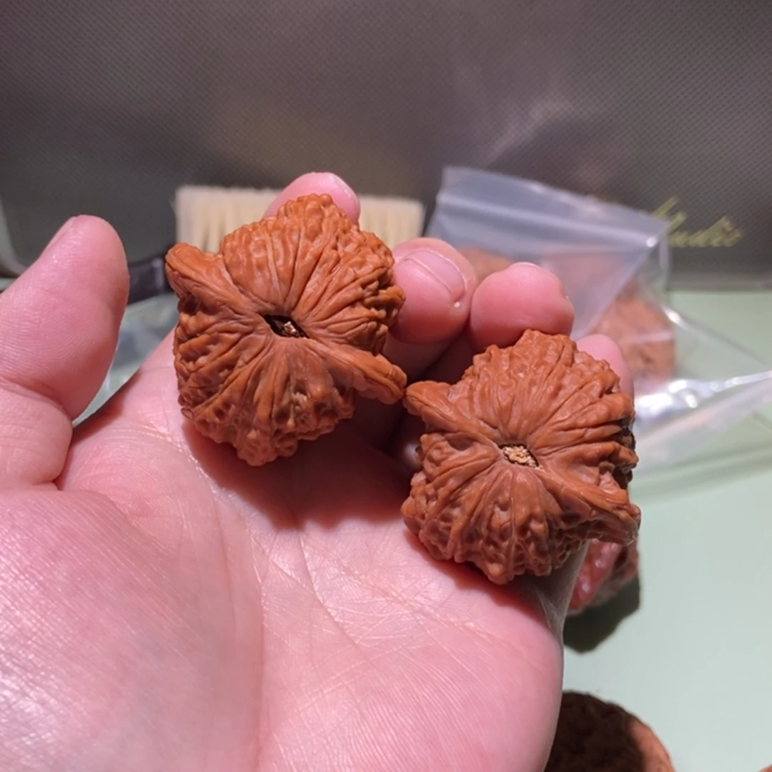 文玩核桃吊坠先*_全品41血麒麟