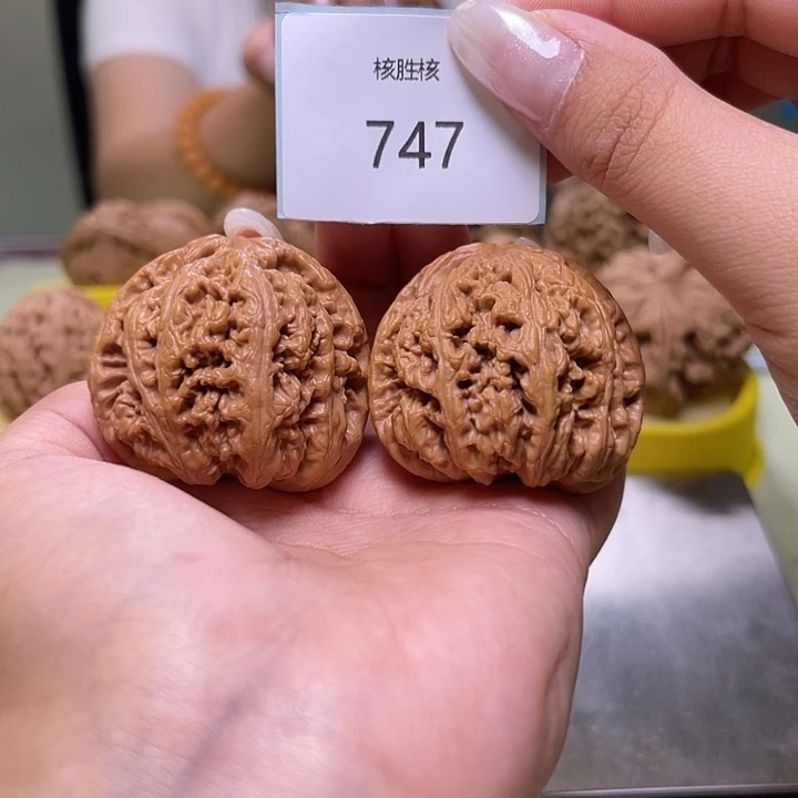 文玩核桃把件粗筋42.747