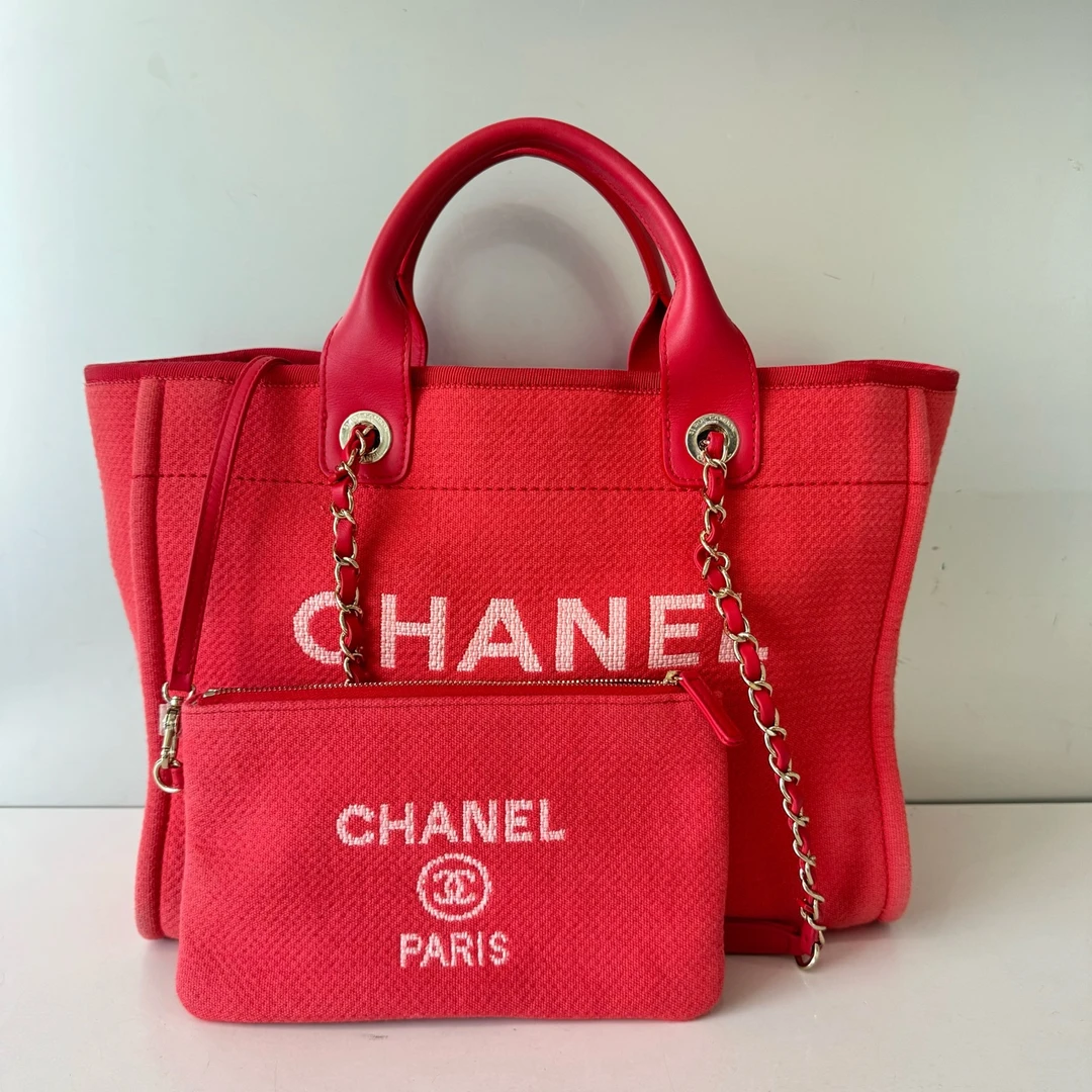 99新 Chanel/香奈儿 香奈儿红色沙滩包混合纤维金扣 98新