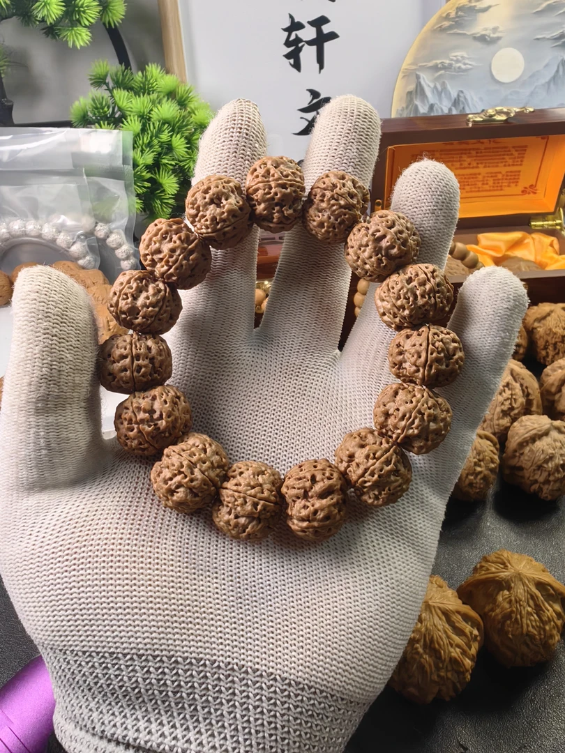 六瓣全品元色元皮爆肉双龙纹梅花桩