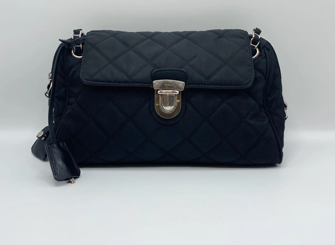 95新 Prada/普拉达 PRADA/普拉达黑银尼龙翻盖单肩包 18423