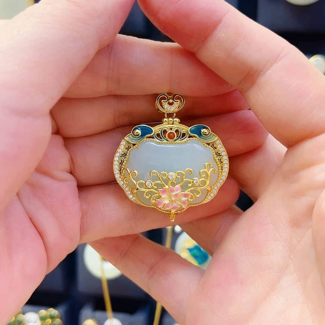 和田玉银S925镀金镶嵌颈饰