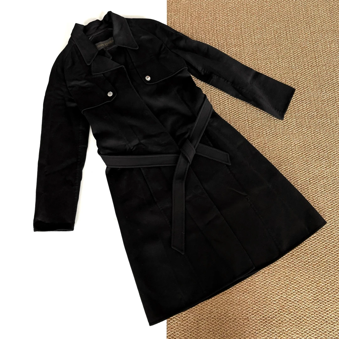 99新 LouisVuitton/路易威登 98新 lv/黑色羊毛大衣带腰带