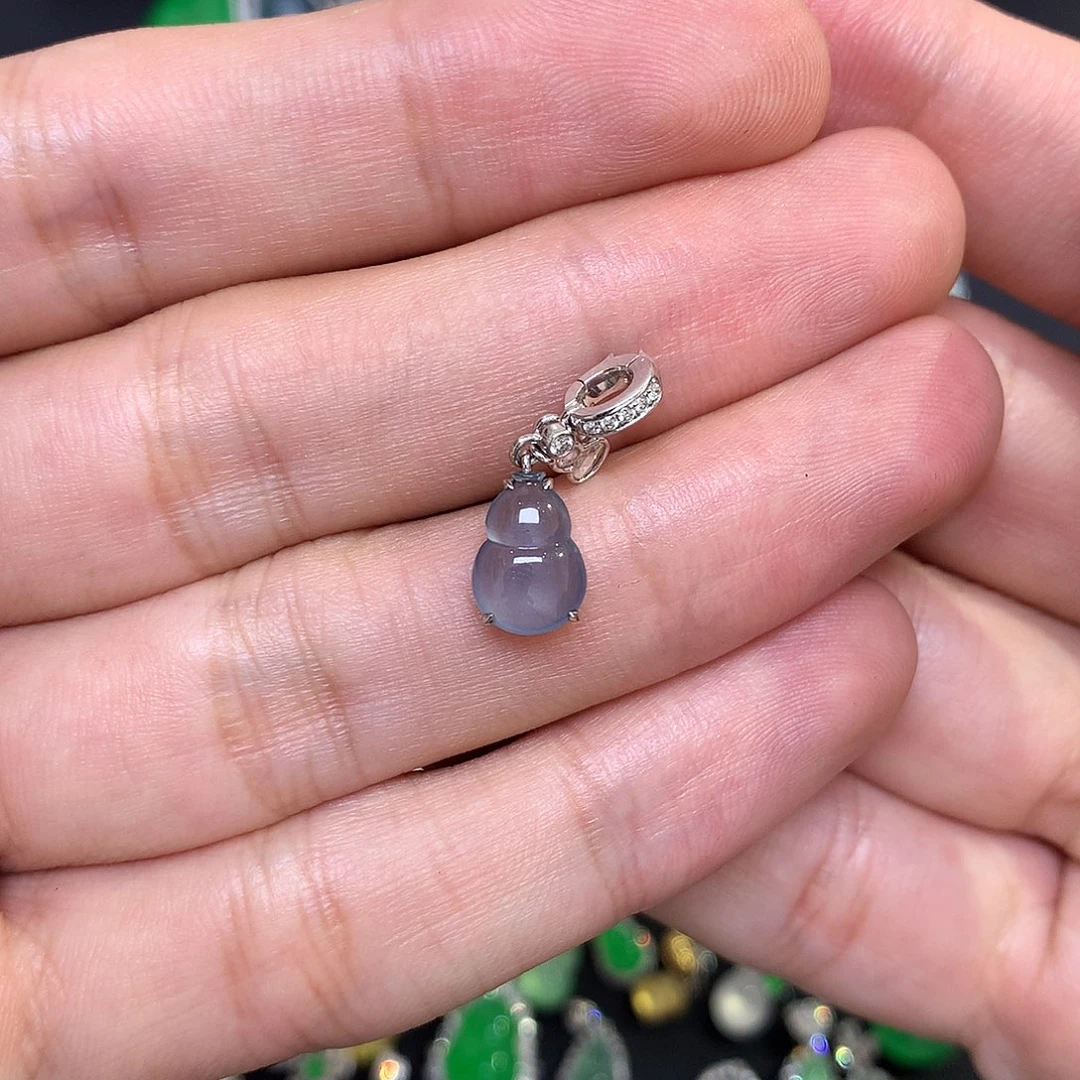 翡翠18K金镶嵌吊坠(不含链)星空蓝葫芦