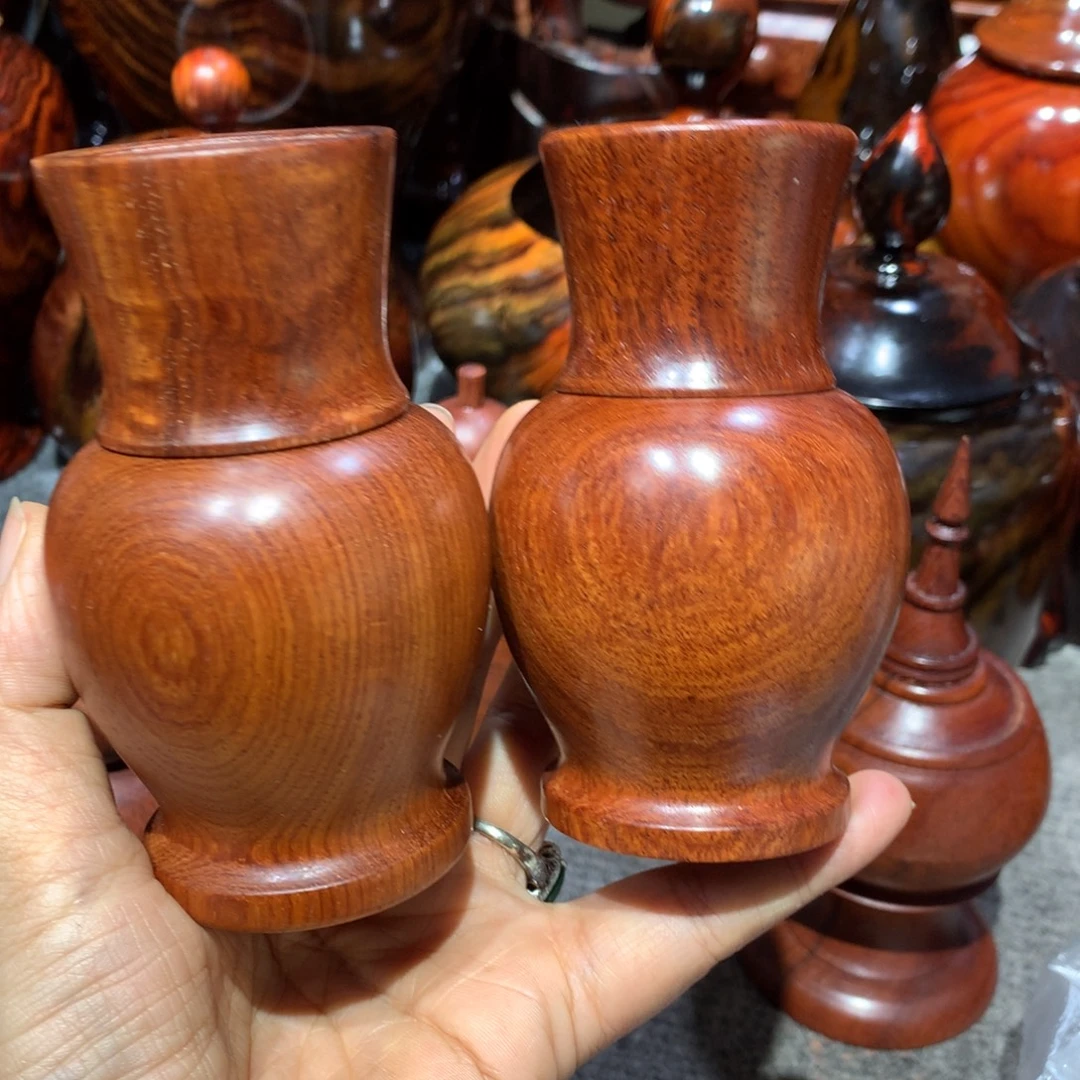 人***逢木缅甸花梨木牙签两个