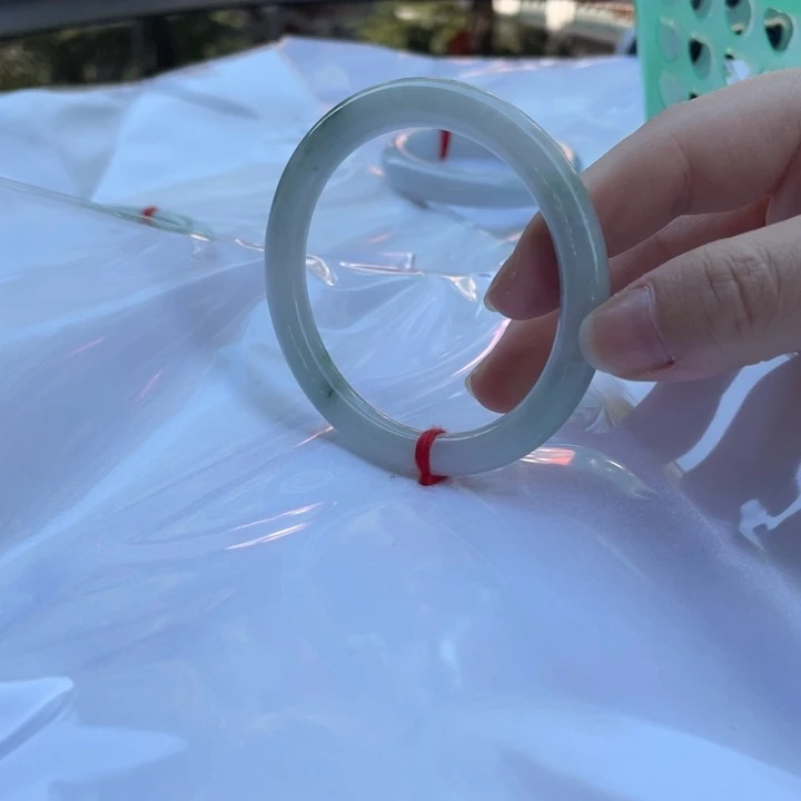 翡翠未镶嵌手镯圆条