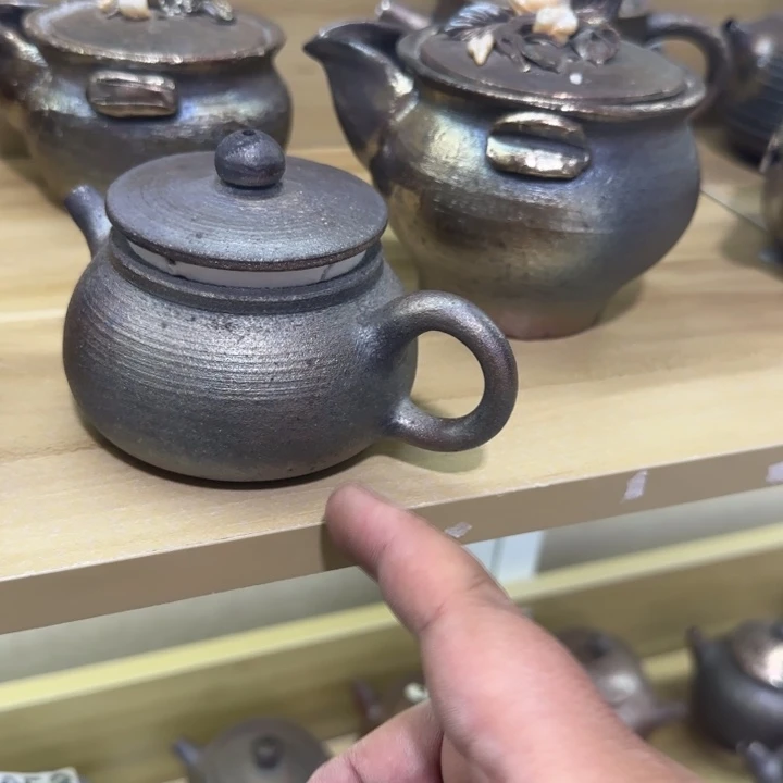 粗砂茶壶小*大家新年好！