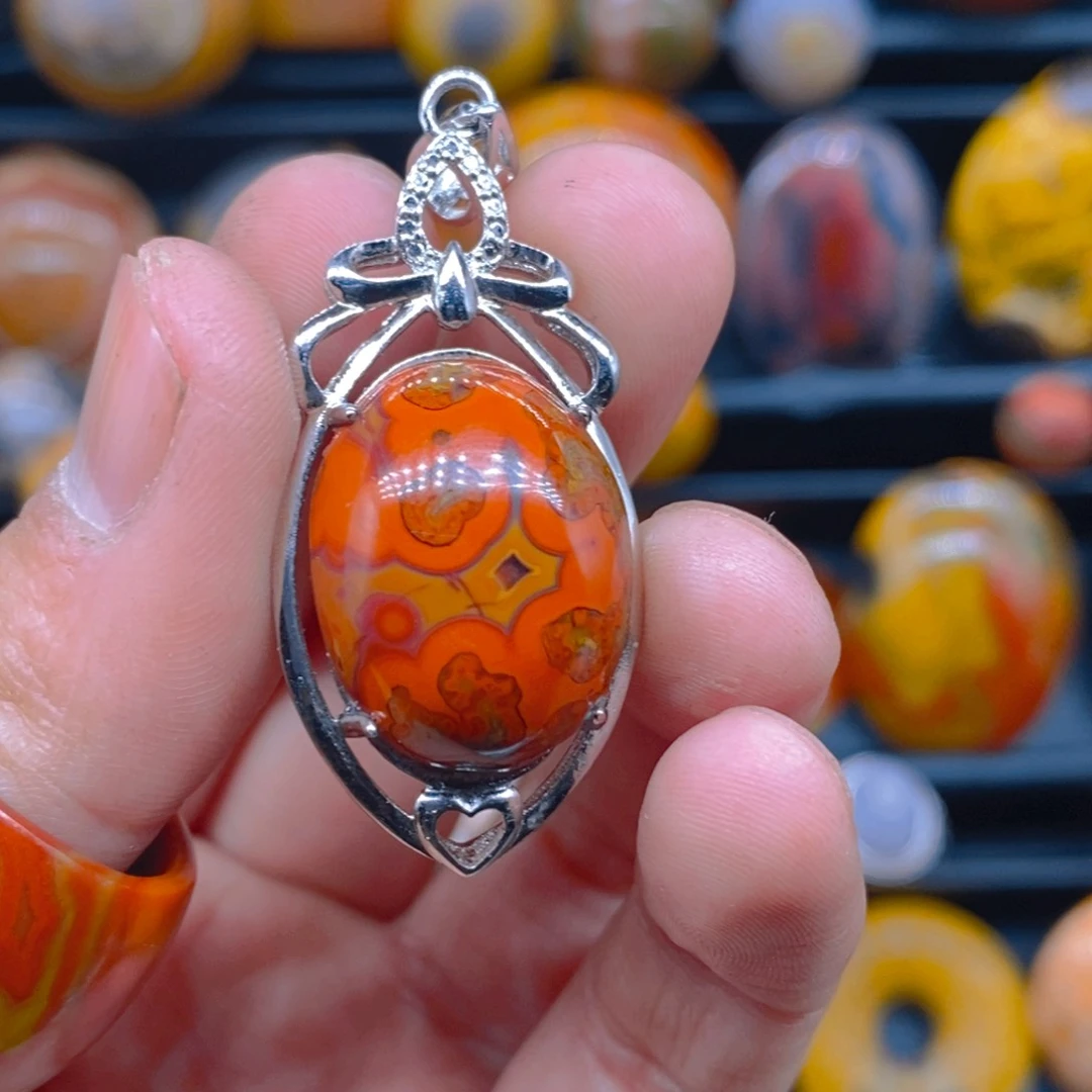 玛瑙/玉髓颈饰未镶嵌一**求