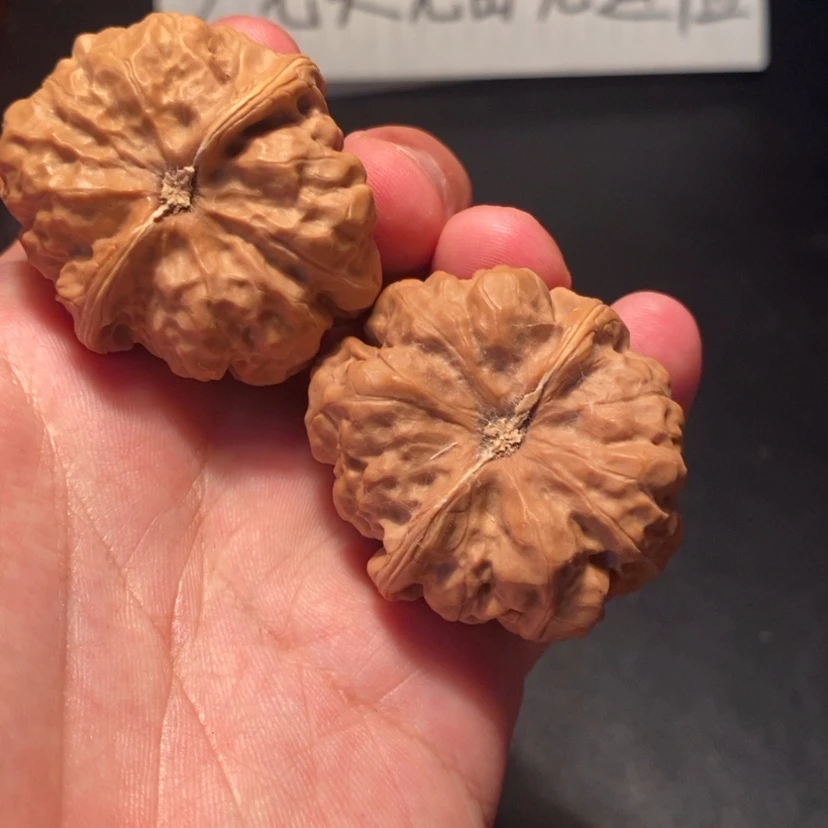 【闪购商品】吊坠文玩核桃无***子1234566889