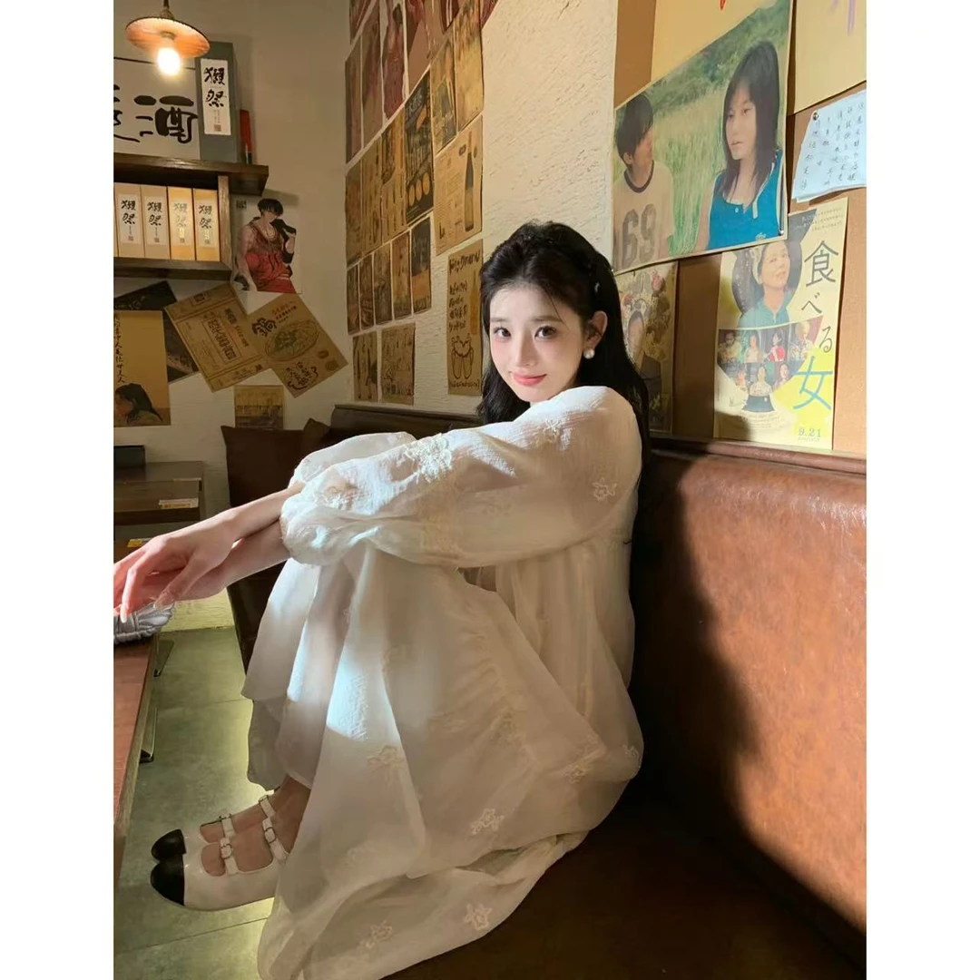 肉肉推荐 【春风桃花】早春新款韩版温柔刺绣宽松显瘦长袖连衣裙女