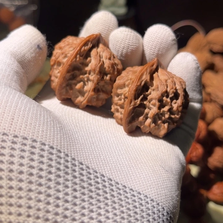 用***3文玩核桃手串…………